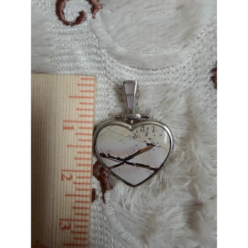 .925  Picture Jasper and Mother of Pearl Heart Pendant “Big Kiss” (X) Bail Opens - Picture 8 of 13